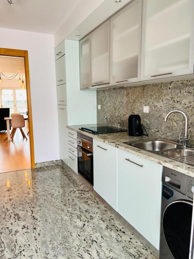 Lucky Star Marina Apartment, With Pool Lagos Exterior photo