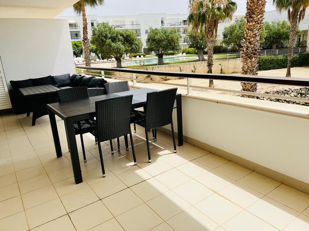 Lucky Star Marina Apartment, With Pool Lagos Exterior photo