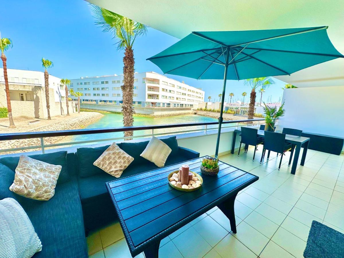 Lucky Star Marina Apartment, With Pool Lagos Exterior photo